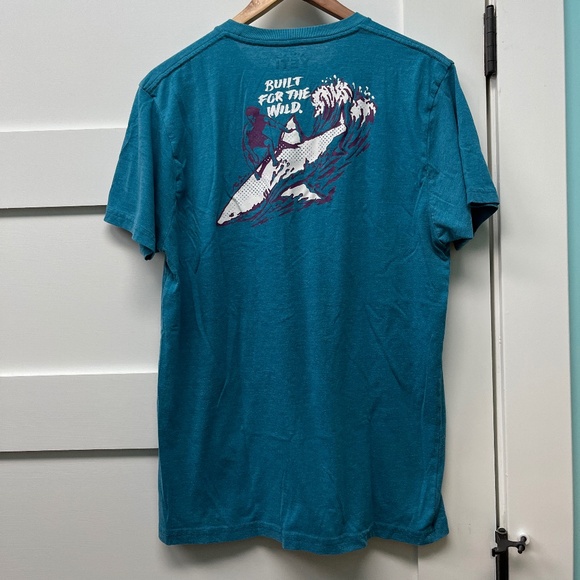 Yeti shark surfing T-shirt - Picture 2 of 3